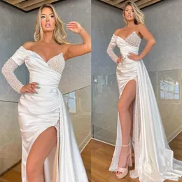 ASO EBI Elegante Vestido de Baile Alto Dividido à Noite Sexy Um Ombro Miçangas de Coração Pérolas Brilhante Lantejoulas Vestido Longo para Ocasião de Festa2226