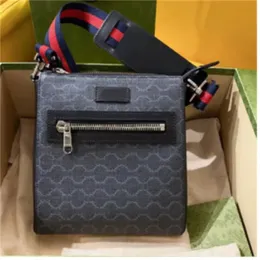 2023 Hot luxurys designers Mens Shoulder Bags Man Genuine Leather Briefcases Designer Handbag Bolsas Messenger Bag Wedding Dress Crossbody Bag wallet