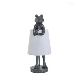 Bordslampor Nordiskt förkläde Lamp Retro Creative Harts Desk Light Bedroom Study Restaurant Art Dect Stand Animal