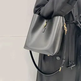 Moda çantalar tasarımcılar kova çanta çizim kadınlar deri omuz çanta parlak çanta çanta cüzdan kadın siyah büyük alışveriş çantası haberci crossbody çanta