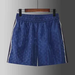 Moda de banho oficial de mesmo estilo para homens Calções de banho com padrão de letras Moda Casual Esportes Corrida Fitness à beira-mar Surf Respirável Praia Calções de banho