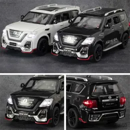 Diecast Model Cars 1/24 Alloy DieCast NISSAN Patrol Model Toy Car Simulation Sound Light Pull Back Collection Toys Vehicle For Children Gifts R230807