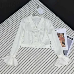 Women's Blouses & Shirts Designer 2023 Early Autumn New Temperament Aging Elegant Micro Horn Sleeves V-shaped Polo Neck Shirt M96T