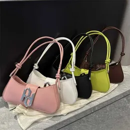 Schoudertassen 2023 Zomer New Moon Bag All Size Schoudertas PU Genaaide Ritsstijlvolle handtassenwinkel