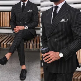 Stripe Men Suits Set Wedding Groom 2 Pieces Elegant Luxury Tuxedos Designer Senaste Business Slim Fit Jacket Pants Custom Made Made