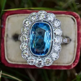 Anéis de casamento Huitan Bling Azul Zircônia Cúbica Feminina Para Festa de Cerimônia Lindo Anel de Dedo Feminino Jóias para Presentes