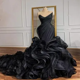 Czarna gotycka sukienki ślubne syreny 2022 Katedralny pociąg organza koronkowy gorset koronowa marszczyzny spódnica plus size ślubne suknie ślubne 236i