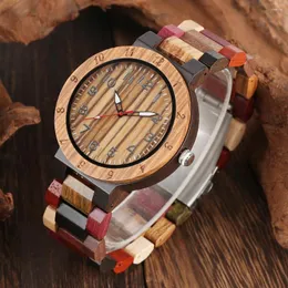 Armbanduhren Buntes Vollholzuhrenarmband Herren-Quarz-Armbanduhr Klassische arabische Ziffern Analoganzeige Natürlicher Stil Herrenuhren