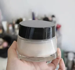 Yeni Marka Vakfı Crema Nuda Superme Glow Reviving Renkli Krem Hidratları Düzeltiyor 50 ml