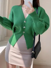 Kvinnors stickor Cirky Sticked Cardigan Women tröja våren och hösten 2023 Korean Casual Fashion Vintage V Neck Green Warm Coat