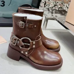 Miui Ankle Thick Toes Heel Cap Boots Belt Buckle Combat Boots Cowhide Slip-on Motorcycle Boots Womens Outdoor Shoes Luxury Designer Ankle Boot Factory Footwear