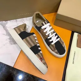 burberrry svart sneaker kvinna casual sko designer skor vintag canvas randiga promenader tränare man reser lyx läder klassisk tartan vit utomhus sneakers