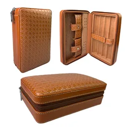 Fabriksdirektförsäljning innehar 4 datorer Travel Leather Humidors Box Cigars Humidor Case Cedar Wood High-End och Elegant Portable Brown Cigar Box