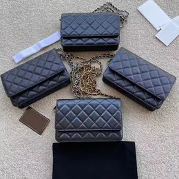 Moda sprzedająca klasyczne ulepszone magnetyczne portfele łańcucha damskiego damskiego najwyższej jakości Sheepskin Luxurys Designer Bag w torebka monety uchwyt karty z pudełkiem.100