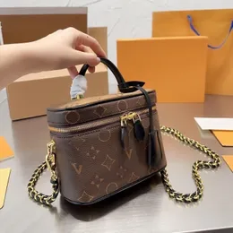En kaliteli tasarımcı omuz çantası makyaj kutusu totes kadın çanta kozmetik tuvalet çantaları depolama kozmetik-güzel makyaj torbası lüks crossbody cüzdan cüzdan çantası