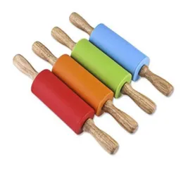 Dough Pastry Roller Stick 23cm Wooden Handle Silicone Rolling Pin for Kids Baking Tools Kitchen Noodles tool