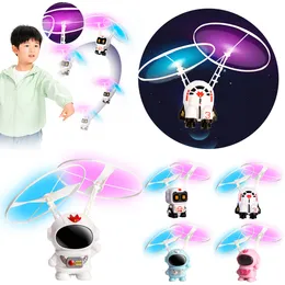 Electric/RC Animals Flying Robot Toys Children Robot Söta leksaker med USB som laddar astronaut med LED -ljus för pojkar flickor tonåringar gåvor baby leksaker 230808