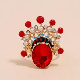Küme halkaları lüks oval kırmızı renk zirkon beijing opera mücevher yüzüğü bireysel yaratıcı dekorasyon abartılı dizin
