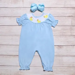 Set di abbigliamento 0 3 T Vestiti per bambina di Pasqua Tuta a mezza manica con ricamo di anatre di cartone animato Pagliaccetto blu Tuta in puro cotone 230807