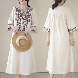Casual Dresses Ethnic Style Dress For Women Loose Floral Embroidery Maxi Fashion Elegant V-Neck Oversized Sundresses Nuevo En Vestidos