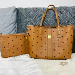 2 -stycken set mc shopping handväska dubbelsidig tote med män äkta läder koppling väskor lyxdesigner kvinnor underarm väska klassisk hobo rese crossbody axelväskor