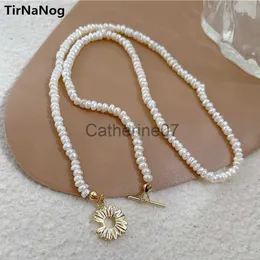 Pendant Necklaces French Natural Freshwater Pearl Little Daisy Collarbone Contracted Small Grain Of Rice Pearls OT Clasp Flower Necklace J230809