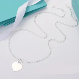 NUOVI gioielli in argento 925 di lusso firmati Collana cuore Catene lunghe con perline Ritorno T logo etichetta cuore Ciondolo Amore Collane Gioielli da sposa per donna Regalo originale scatola blu tf