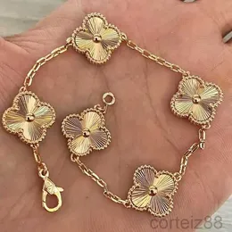 Сервины для браслета Bracelets Bracelets Luxury Clover Designer Bracelet Pearl 4 Leaf 18k Gold Laser Brangle Сервинг