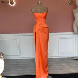 Mercan zarif saten nedime elbiseler uzun pileli seksi askısız yan bölünmüş resmi parti elbise genç kızlar için taban uzunluğu resepsiyon düğün konuk elbise cl1268
