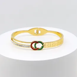 Tasarımcı Bileklik Paslanmaz Çelik Bilezik Yüksek Kaliteli Hediye Soluk Tasarım Mücevherleri Kadınlar İçin Lüks Aşk Altın Düğün Partisi Aşk Takılar Bahar-Ring-Clasps