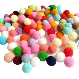 Dekoratif Çiçekler 200-60 PCS/Lot Pompom Ball Fur Peluş Peluş Karışık Renk Yaratıcı Çocuklar DIY zanaat malzemeleri için el yapımı malzeme