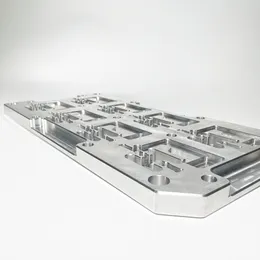 Painel de processamento CNC de produção automatizada de peças mecânicas, gongos de computador, personalização de suporte de processamento de hardware não padrão