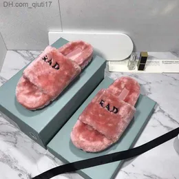 Slippers Женщина дизайнерская шнурная мех в радужной кожа