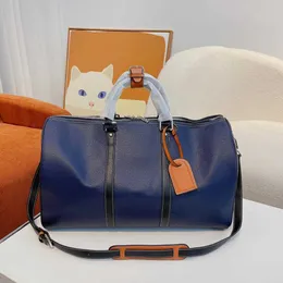 Высококачественные спортивные сумки Темно-синяя сумка для багажа Женская дорожная сумка большой вместимости из натуральной кожи Дизайнерские сумки Дорожные модные сумки Сумки через плечо через плечо
