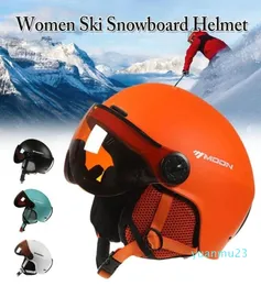 2023 Marka Hełm narciarski Integrallymolded Professional Adultboard Snowboard Helmet Mężczyźni Kobiet Druct Skumat Hełmy sportu zimowe