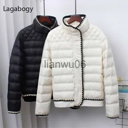 جاكيتات النساء Lagabogy 2021 New Winter 90 White Duck Down Down Women Slim Short Puffer Jacket Female Ultra Light Casual Parkas Outwear J230810