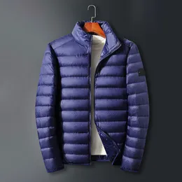 Cappotto di lusso Piumino da uomo dal design semplice e alla moda Tasca di tendenza Piccola icona Colletto della camicia stampato ricamato addensato Doppia zip Pietra 8HPL