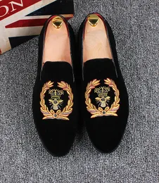 Moda erkekler süet deri nakış loafers erkekler gündelik baskılı mokasens oxfords ayakkabı adam parti sürüş daireleri eu boyutu 38-45 b