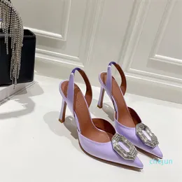 Kristal süslenmiş sivri uçlu sandalet stiletto topuk kadın lüks tasarımcıları gece elbise parti ayakkabı ayak bileği kayış fabrika ayakkabı