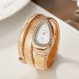 Inne zegarki Kobiety luksusowa marka zegarek węża kwarc Ladies Gold Diamond Na ręka Bransoletka modowa Zegar Bransoletki Modny Relij Mujer 230809