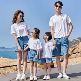 Family Matching Outfits Family Matching Outfits Summer Beach Mom Daughter Dad Son Cotton White T-shirt Shorts Holiday Matching Couple Clothes R230810