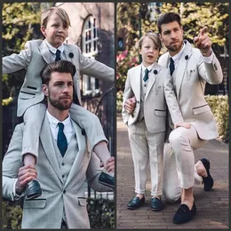 2020 Handsome Mens Groom Tuxedos Suits One Button Plaid Wedding Men's Suit Peaked Lapel Fit Man Suit Custom Made Three 280U