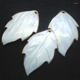 Подвесные ожерелья 2pc Природная раковина подвески с золотистыми покрытиями около 65x40 мм очарует женскую белую мать жемчужина для