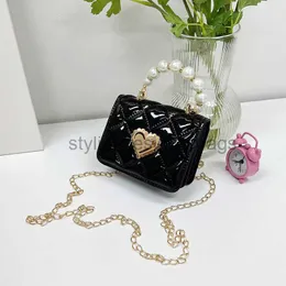 Cross Body 2023 Summer New Handheld Candy Pearl, несущая сумка, принцесса модная цепная сумка, модная кроссбудистская сумку, сумку