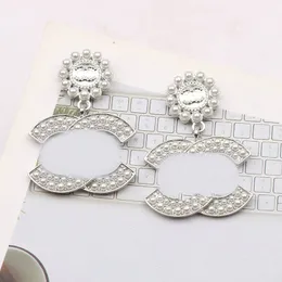 Designer Diamond Perlen Stud Ohrringe Marke C Brief Gold plattiert Ohrring Hochzeitsfeier Geschenk Mode Frauen Schmuck yy yy