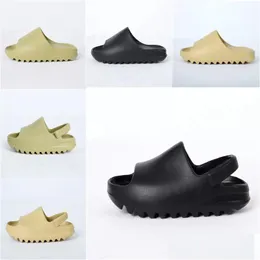 Slipper 2023 Bone Slides Infant New Born Baby Shoes Slip on Seot Boys Girls Children مع صندل حجم الصندوق تسليم الأطفال MA DHSDZ
