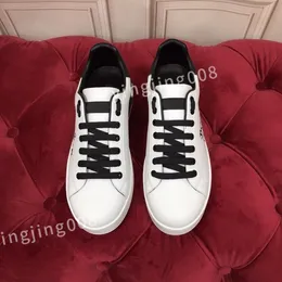 2023 Neuer heißer Luxurys Designer Casual Shoes White Black Fashion Mens Leder Atmungsaktiven Schuh offenen Sport -Turnschuhen HC210801