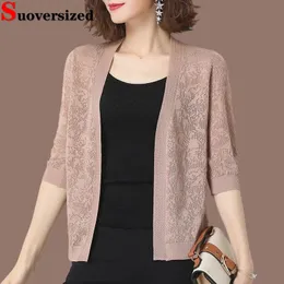 Kvinnors stickor Tees överdimensionerade 5xl Summer Knit Cardigan Jackets Half Sleeve Lace Knitwears Coats Korean Elegant Trendy Hollow Out Sunscreen Tops 230810