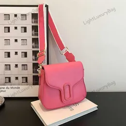 Барби розовая сумка дизайнер седельной сумки с окрашиванием цвета плечо для перекрестного купания мода маленькая квадратная сумка женщин кожа роскошная сумка для мобильного телефона Классическая сумка для подарочного 230811