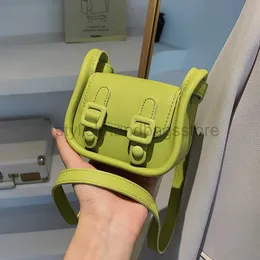 Axelväskor ny mini väska för kvinnor 2023 ny trend mode en axel kvinnors väska västerländsk färg crossbody bagstylishhandbagsstore